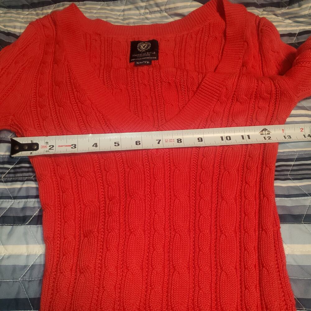 American Eagle XS Red Cable Open Knit V-Neck Sweater LS Fitted Y2K Bella Swan - Picture 12 of 13